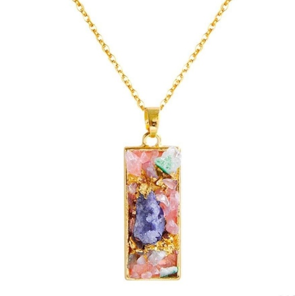 Rosebud Room Jewelry - 🔹 Beautiful Natural Stone Necklace